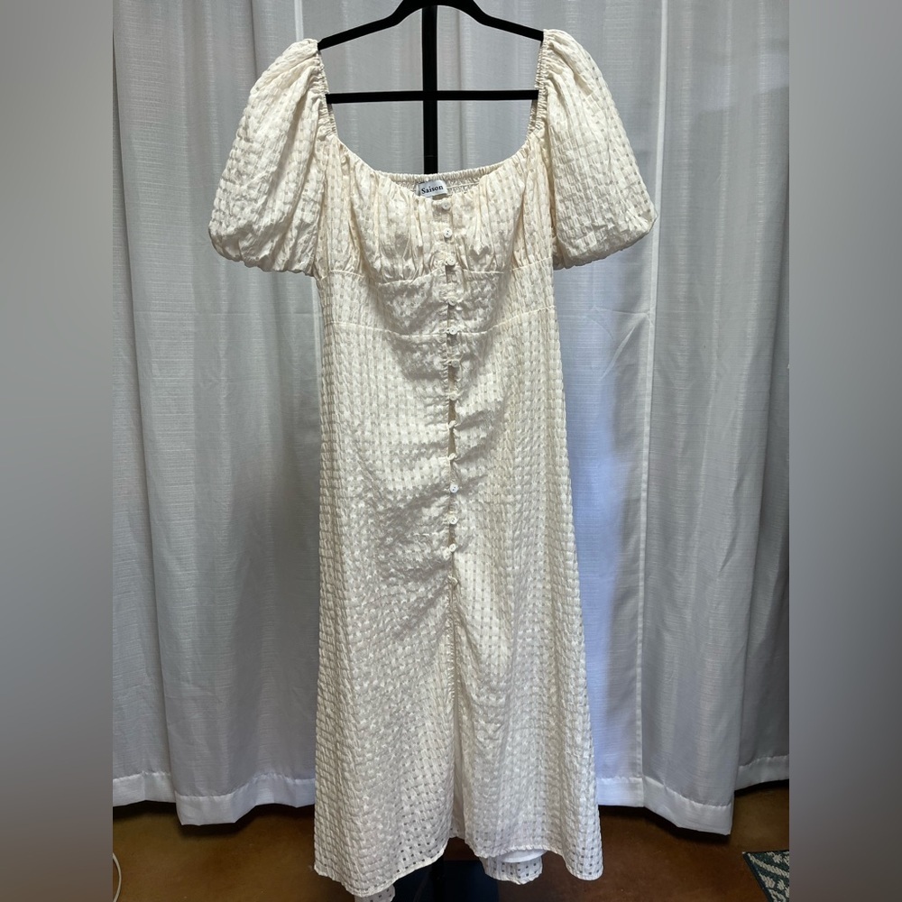 EN SAISON CECILIA CREAM PUFF SLEEVE TEXTURED MIDI DRESS | size Large